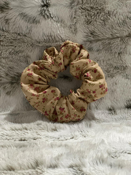 Vintage Flowers Scrunchie - Regular