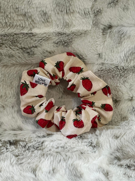 Strawberry Scrunchie - Regular