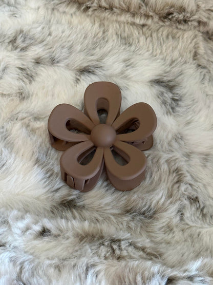 NEW Daisy Claw Clip