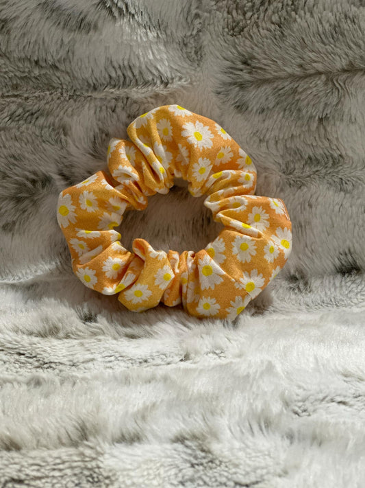 Orange Daisy Scrunchie - Regular